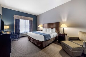 Premium bedding, individually decorated, individually furnished, desk