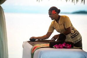 Couples treatment room(s), sauna, body treatments, hydrotherapy - Lomani Island Resort & Spa (Malolo Lailai Island)