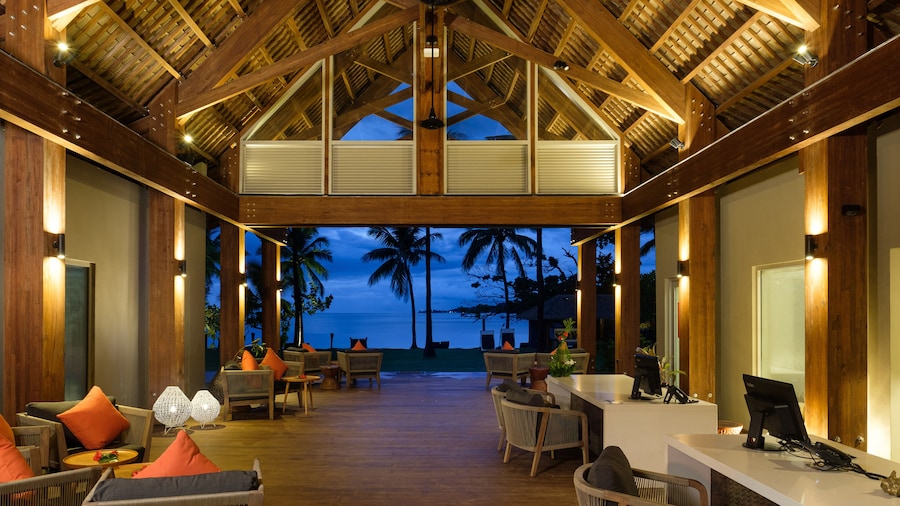 Lomani Island Resort & Spa