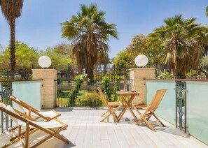 Garden Balcony | Terrasse/patio