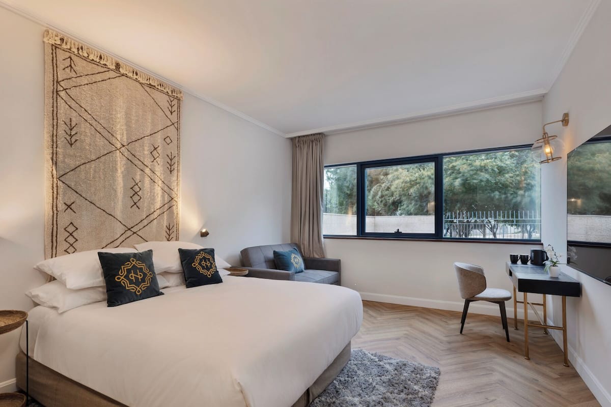 Superior Room | In-room safe, blackout curtains, free WiFi, bed sheets