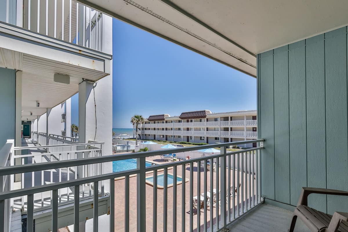 Classic Studio, 2 Queen Beds | Beach/ocean view