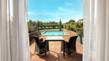 Superior-Zimmer, 1 King-Bett, Balkon