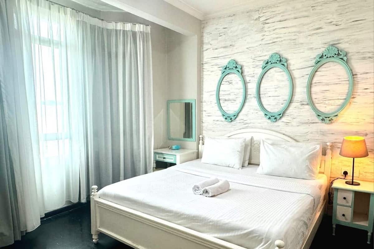 3 bedrooms, minibar, in-room safe, individually furnished