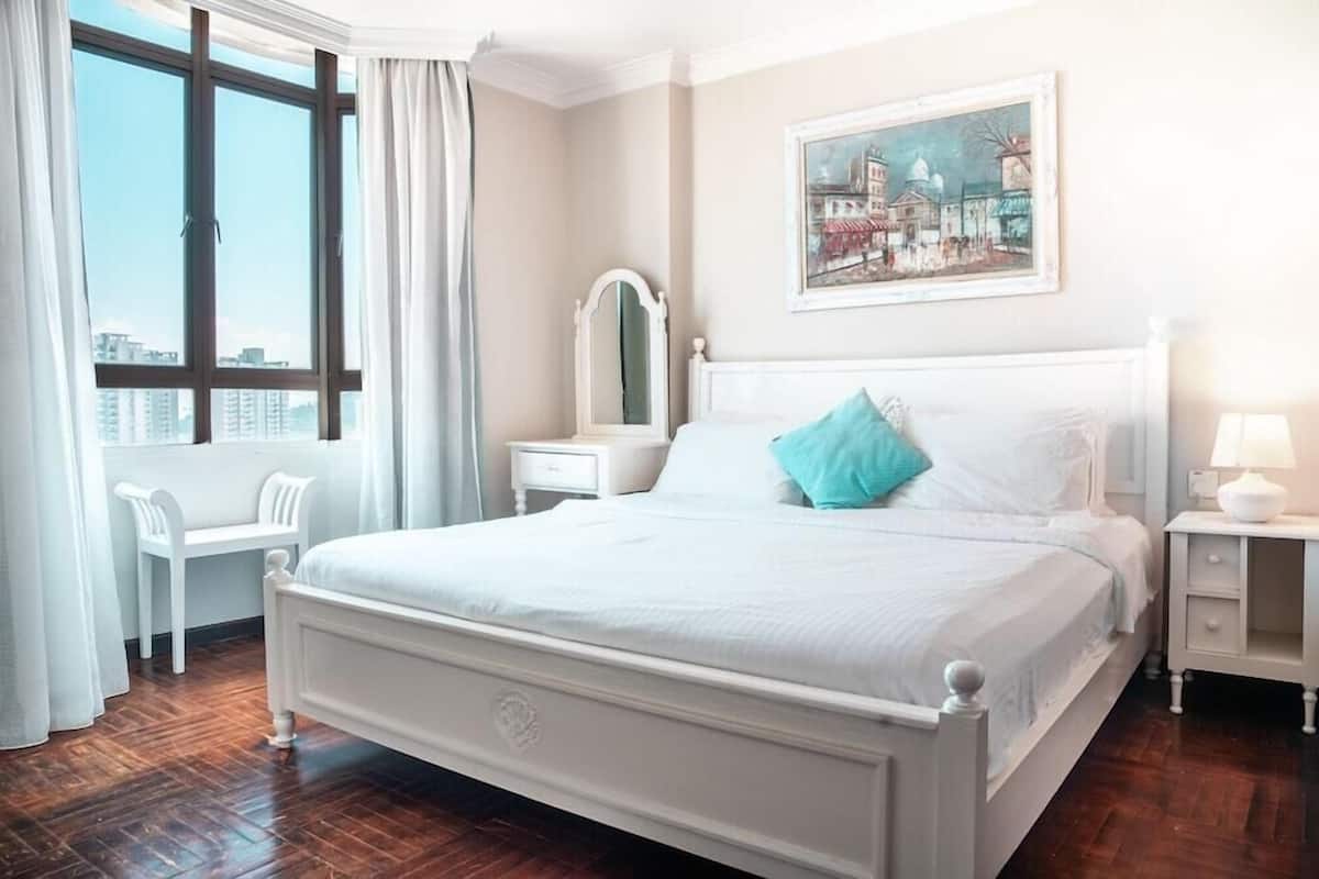 3 bedrooms, minibar, in-room safe, individually furnished