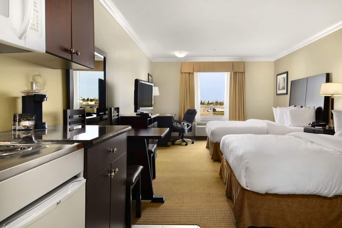 Premium bedding, pillowtop beds, minibar, individually furnished