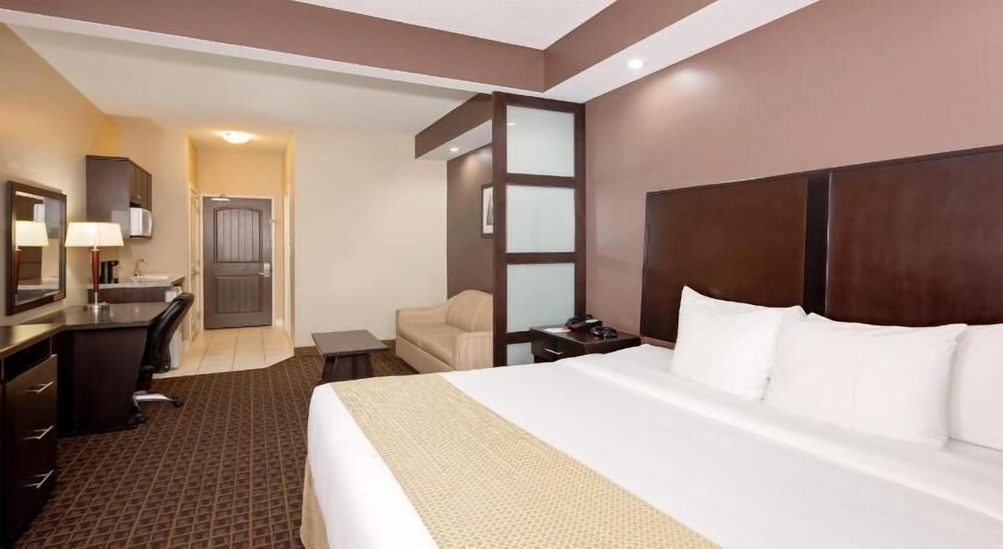 Literie de qualité supérieure, surmatelas, minibar