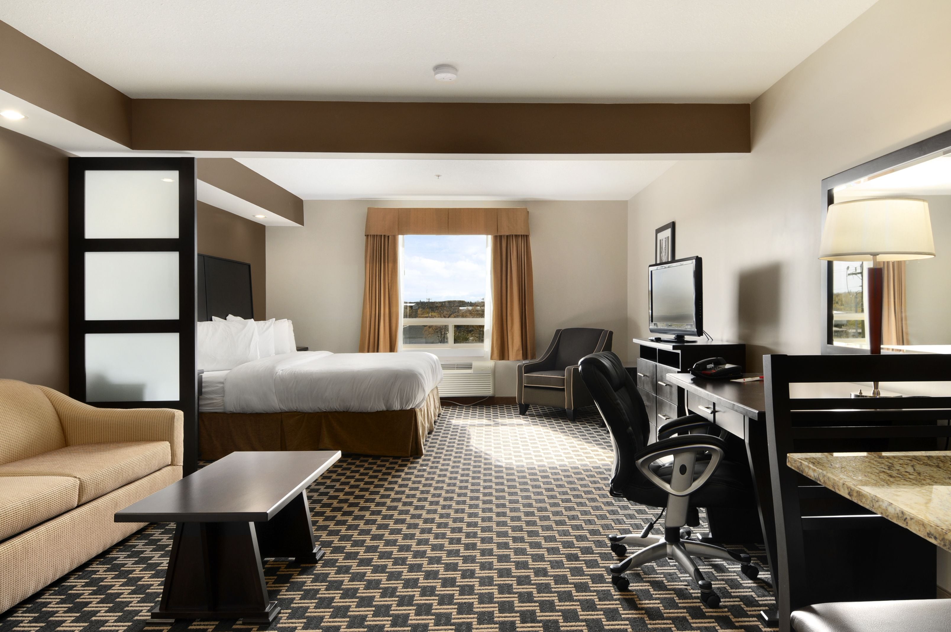 room, 1 king bed with sitting area, non smoking | premium bedding, pillow-top beds, minibar, individually furnished