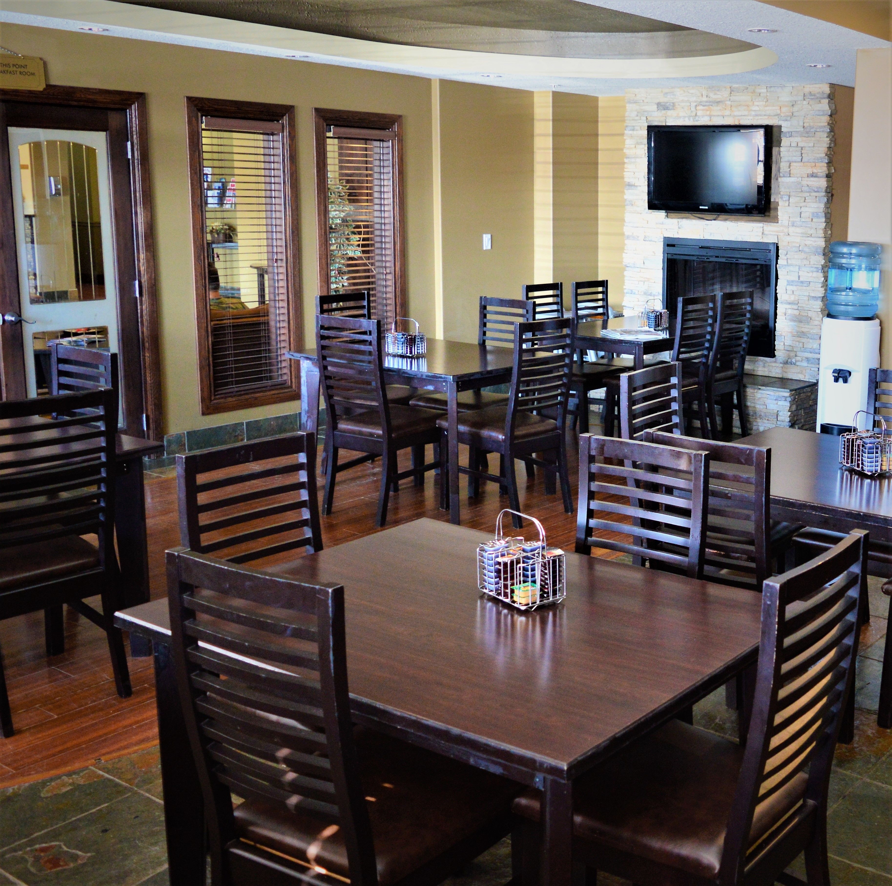 daily continental breakfast for a fee