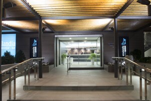 Fachada de la propiedad