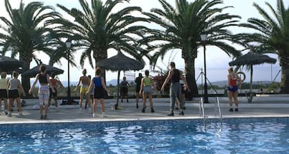 Aparthotel Acualandia