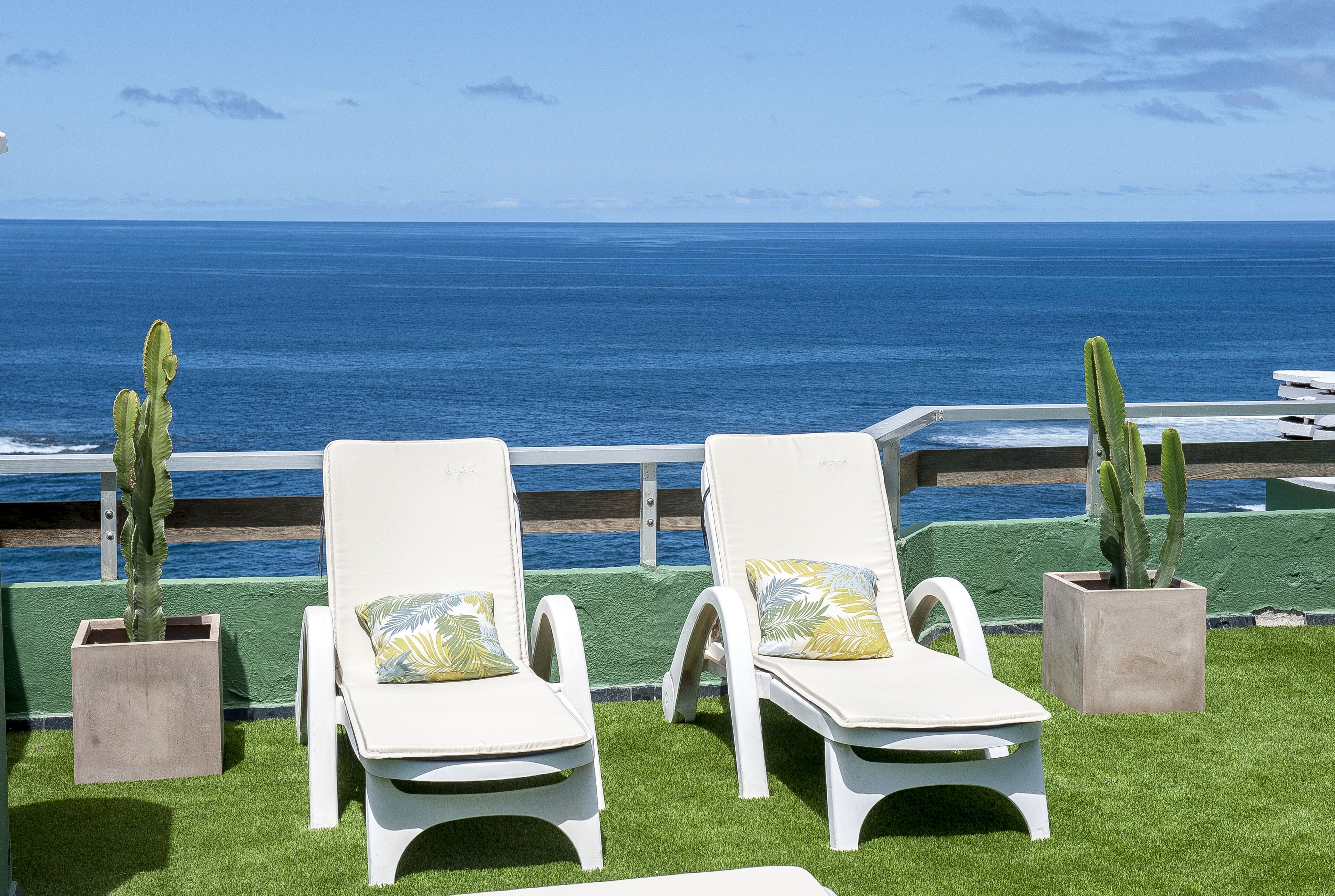 Sun deck