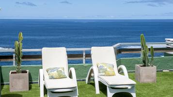 Sun deck