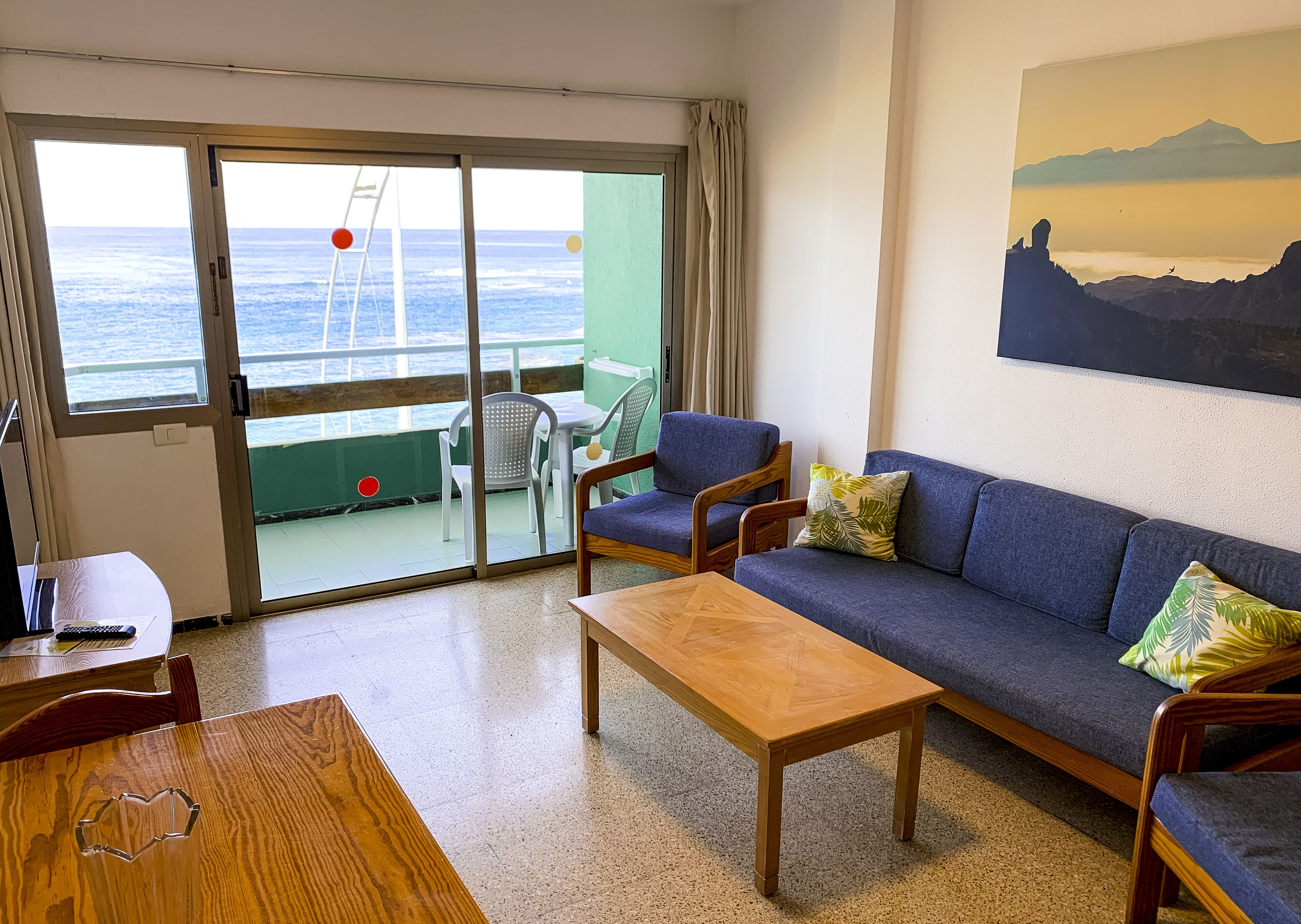 Estudio panorámico, terraza, vistas al mar | Cortinas opacas, tabla de planchar con plancha, cunas gratuitas