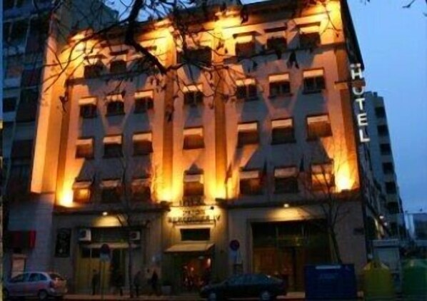 Front of property – evening/night