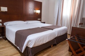 In-room safe, desk, free WiFi, bed sheets