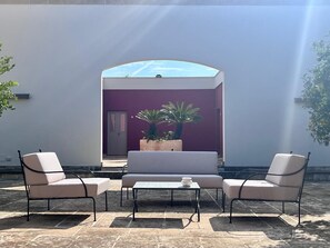 Superior Room | Minibar, in-room safe, individually furnished, bed sheets