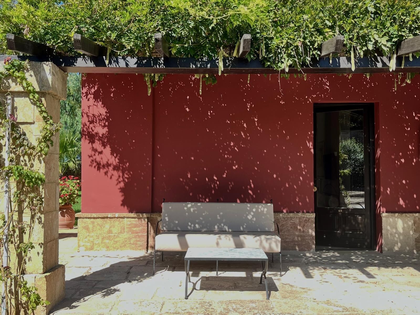 经典客房, 1 张大床, 无烟房 | 迷你吧、客房内保险箱、特色家居、床单