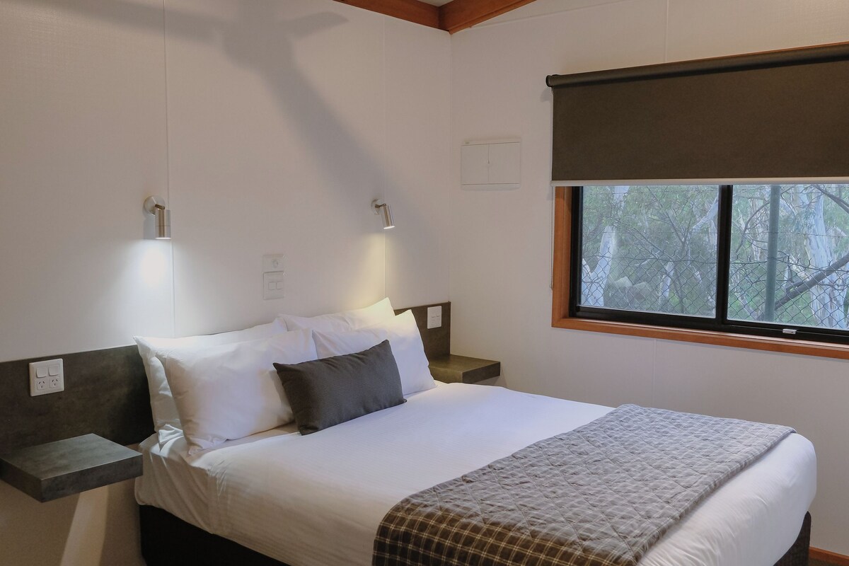 Two Bedroom Family Cabin - Accessible