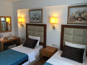 Chambre Standard Double ou avec lits jumeaux