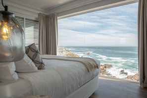 Superior Suite, 2 Bedrooms, Sea View | Premium bedding, pillow-top beds, minibar, in-room safe - Villa Marine (Pringle Bay)
