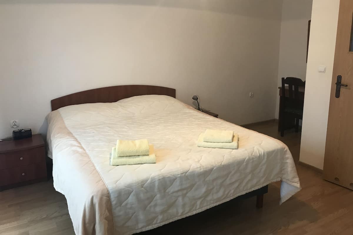 Apartment, 1 Bedroom | Free WiFi, bed sheets