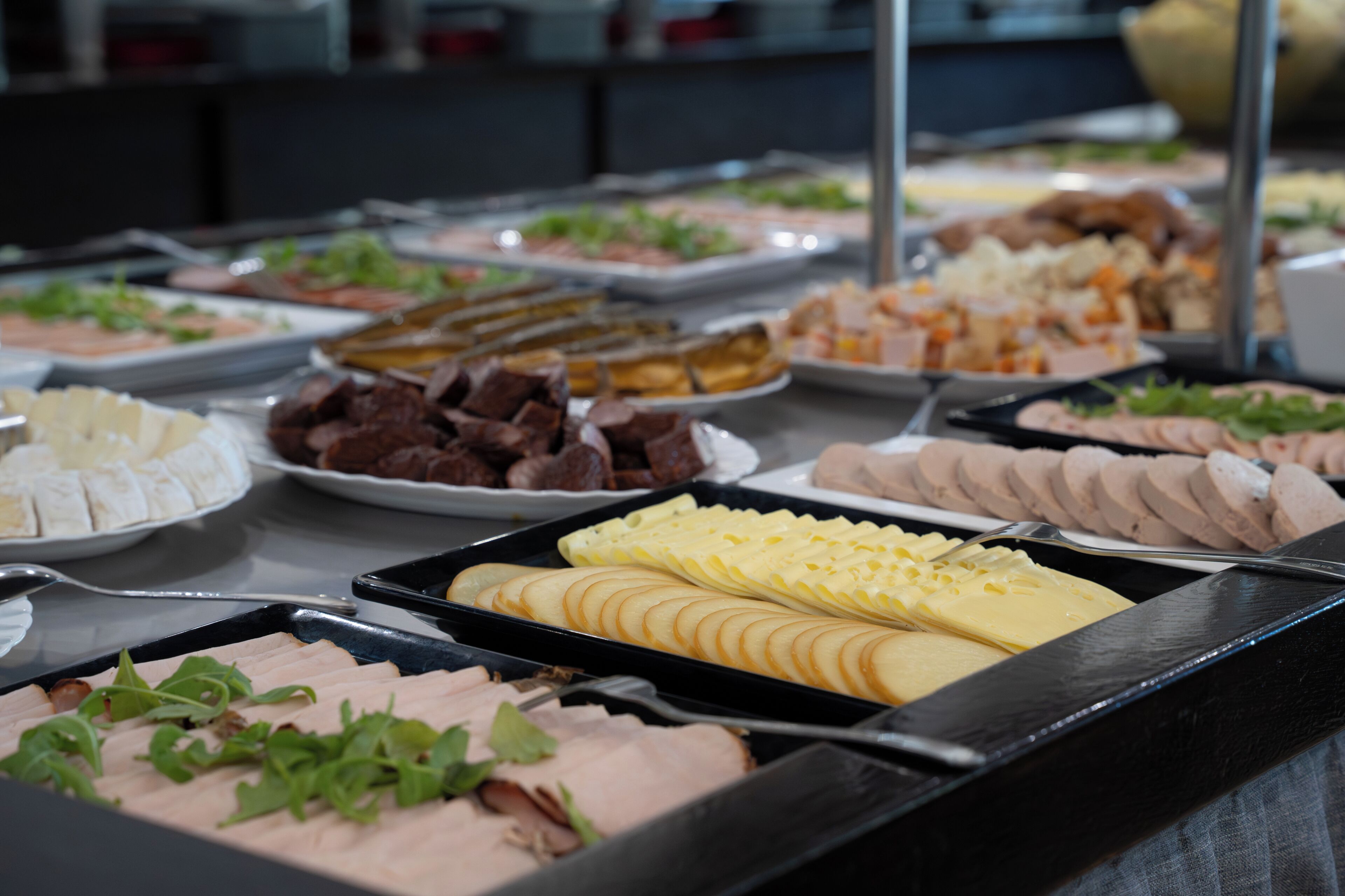 包含每日自助早餐