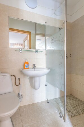 Shower, towels - Graal Spa (Swinoujscie)