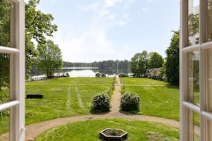 Deluxe Double Room (116) | Water view