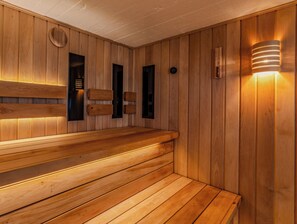 Sauna, bain à remous, massages