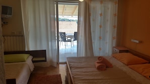 Apartment for 3 people | 1 間臥室、搖籃/嬰兒床、免費無線上網