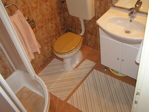 Apartment für 4 Personen | Badezimmer