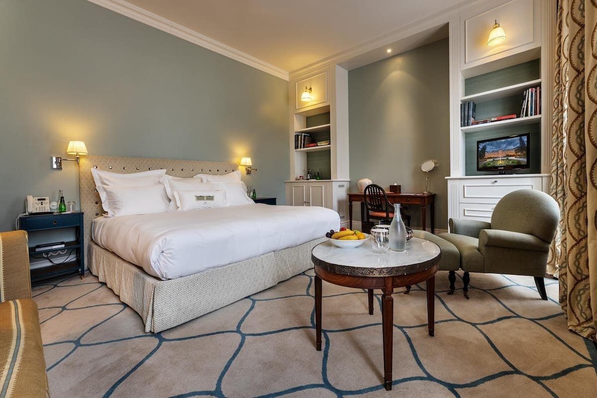 superior room | 1 bedroom, hypo-allergenic bedding, minibar, in-room safe