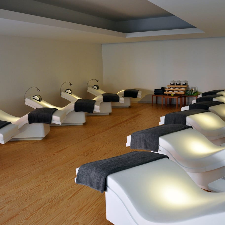 Couples treatment rooms, sauna, hot tub, Turkish bath, body treatments