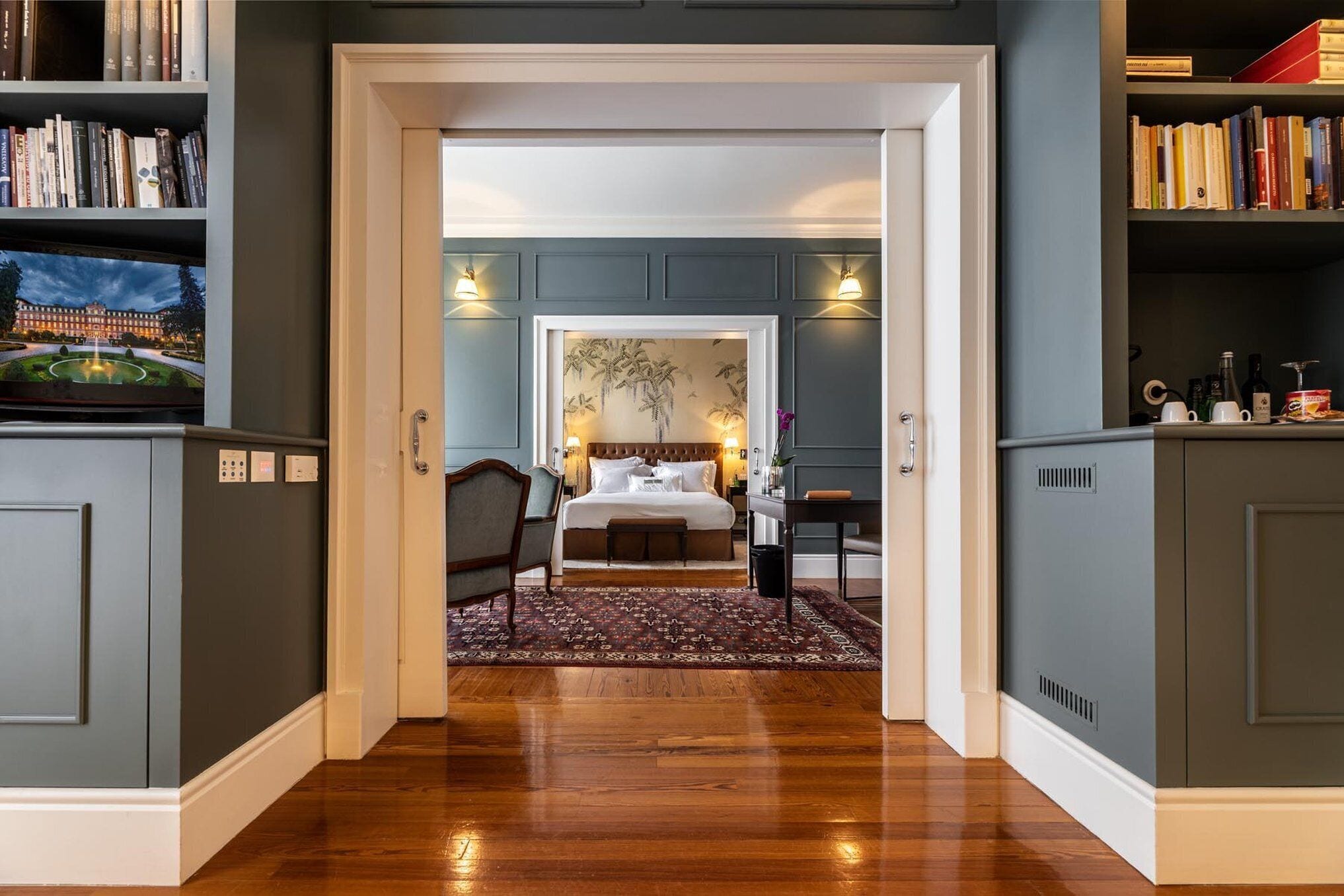 grand suite, 1 bedroom, garden view | 1 bedroom, hypo-allergenic bedding, minibar, in-room safe