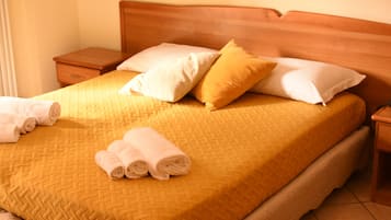 Select Comfort beds, minibar, in-room safe, free WiFi