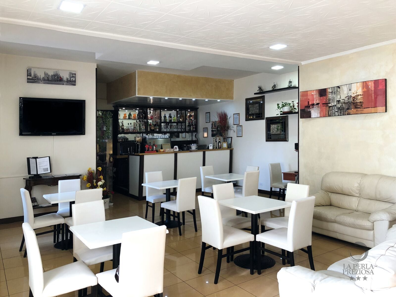 Bar (en la propiedad)