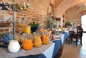Daily buffet breakfast (EUR 5 per person)