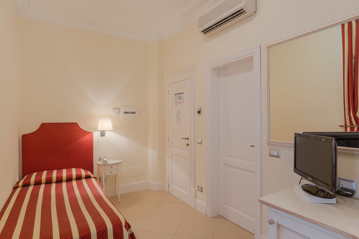 Single Room | View from room