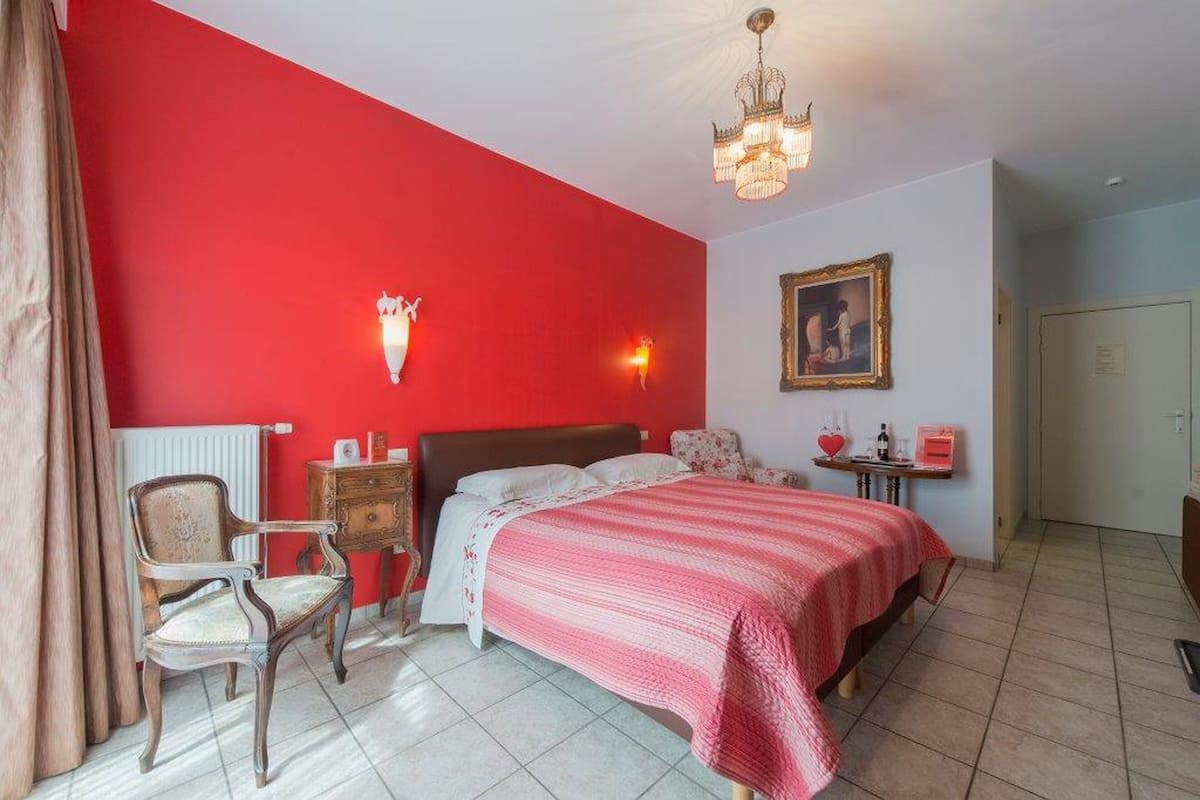 Literie de qualité supérieure, couette en duvet d'oie, minibar