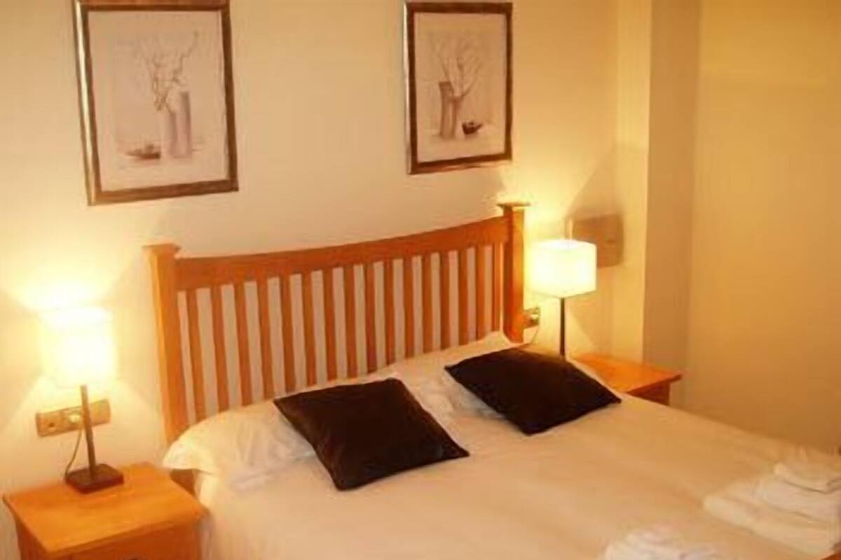 Villa, 3 Schlafzimmer | Bügeleisen/Bügelbrett, Babybetten, Zustellbetten, Bettwäsche