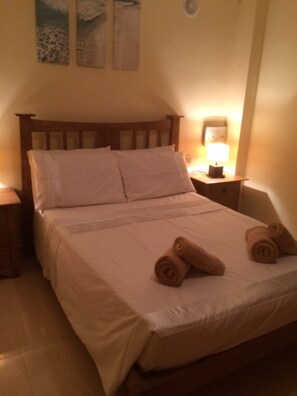 Villa, 3 Schlafzimmer | Bügeleisen/Bügelbrett, Babybetten, Zustellbetten, Bettwäsche