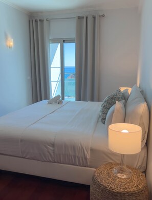 套房 两间睡房 海洋景观 4 adults and 2 Children (3 to 12years) | 防过敏的被褥、Select Comfort 床、客房内保险箱、遮光窗帘