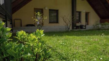 Comfort-Apartment, 1 Schlafzimmer, Balkon, Gartenblick | Balkon