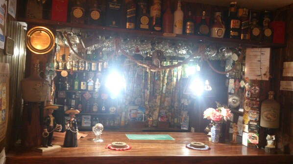 Bar (en el alojamiento)
