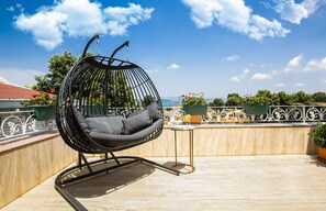 Terrace/patio - Ascot Hotel Buyukada (Adalar)