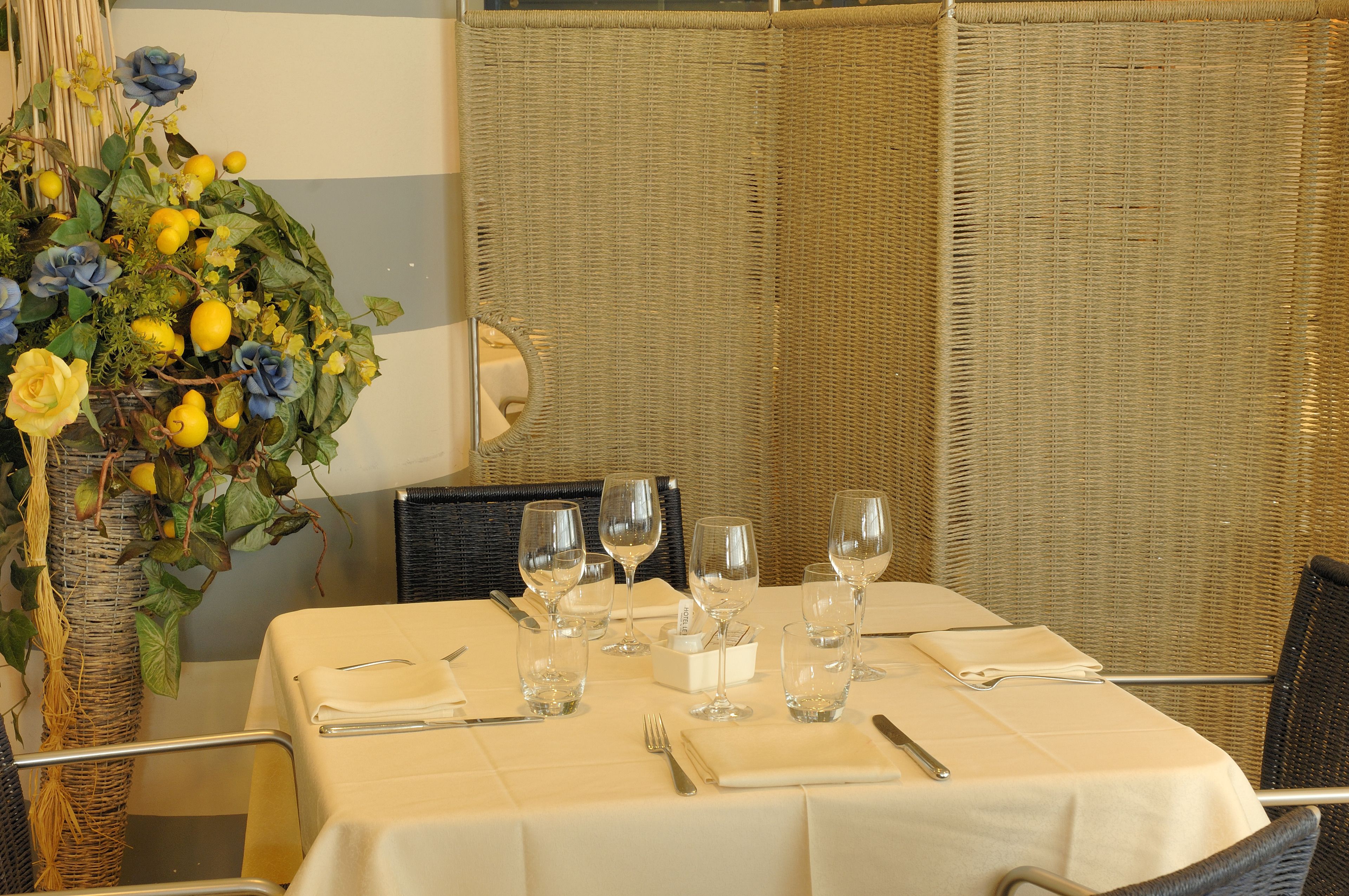 Mittagessen, Abendessen, Fisch und Meeresfrüchte, Blick aufs Meer 