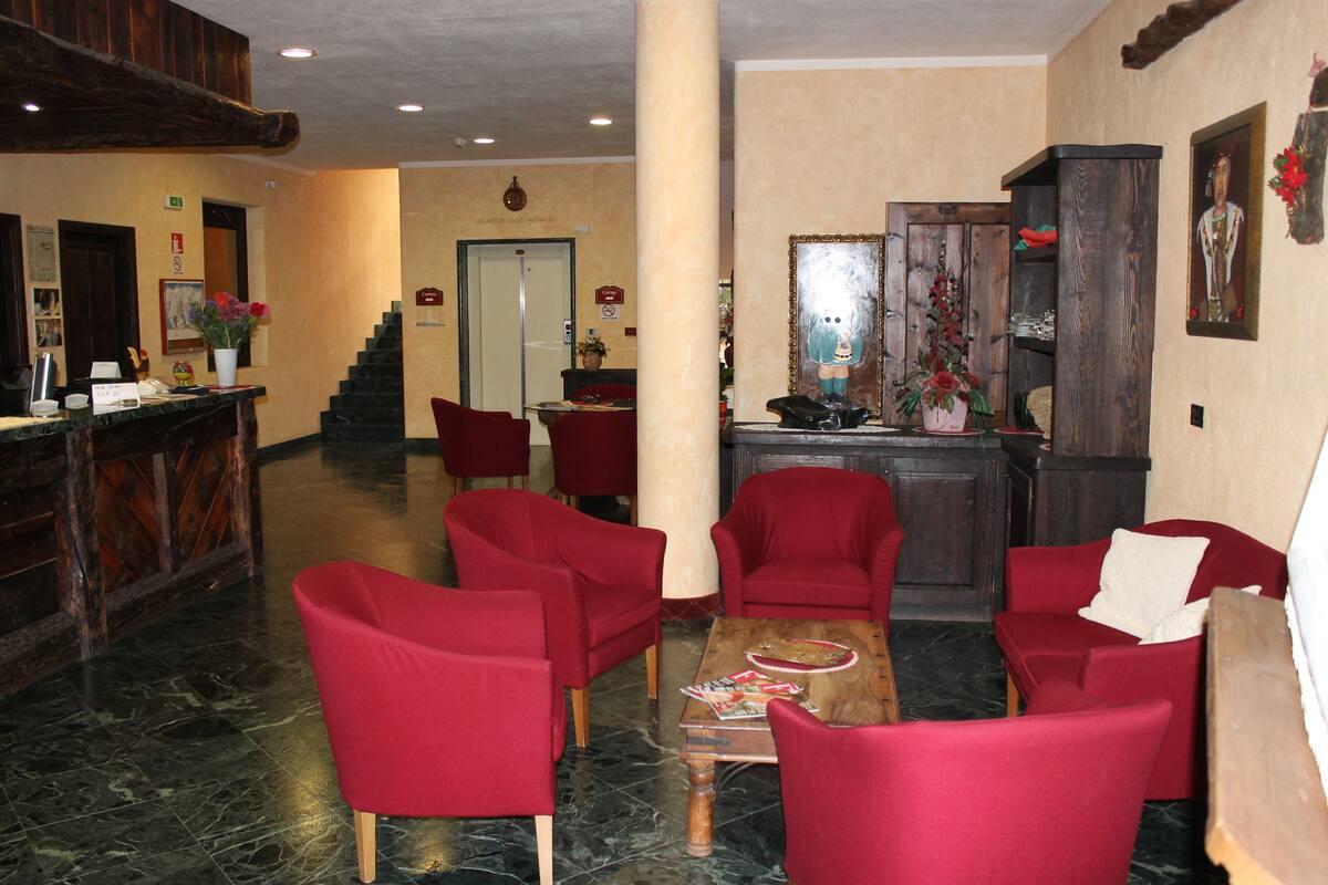 lobby