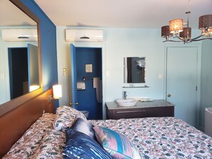 Deluxe Room, 1 King Bed | View from room