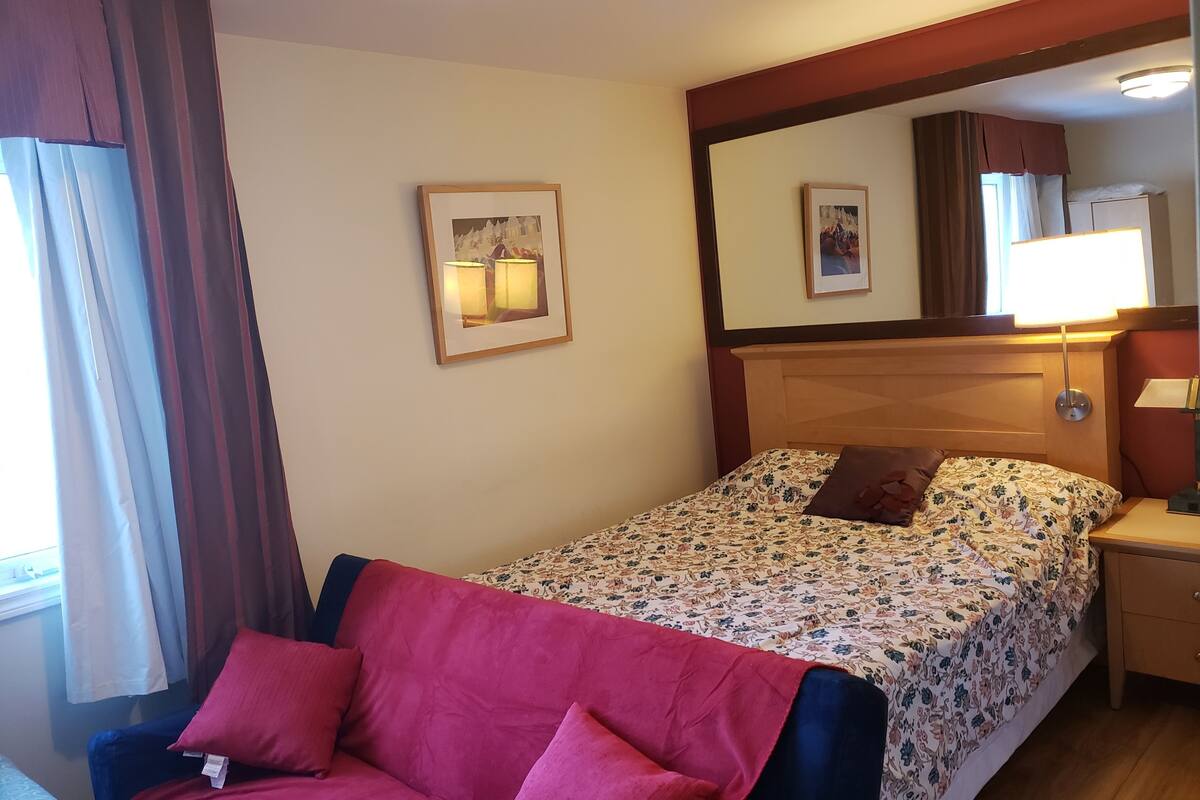 Deluxe Room, Multiple Beds (1 queen + 1 sofabed double) | Desk, blackout curtains, iron/ironing board, free WiFi